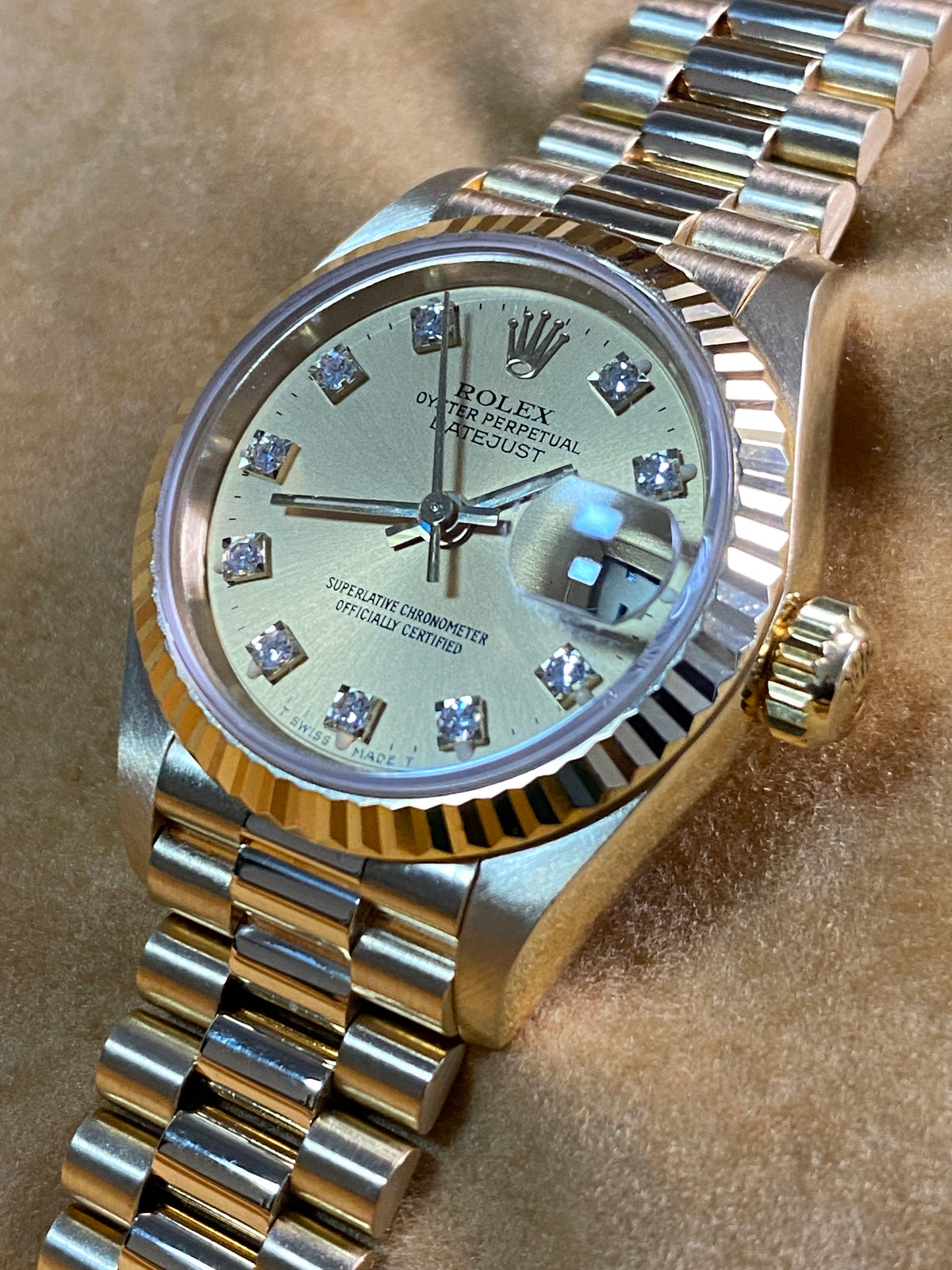 Rolex Yellow Gold Lady-Datejust - L serial - Fluted Bezel - Factory Diamond Dial - President Bracelet - 69178