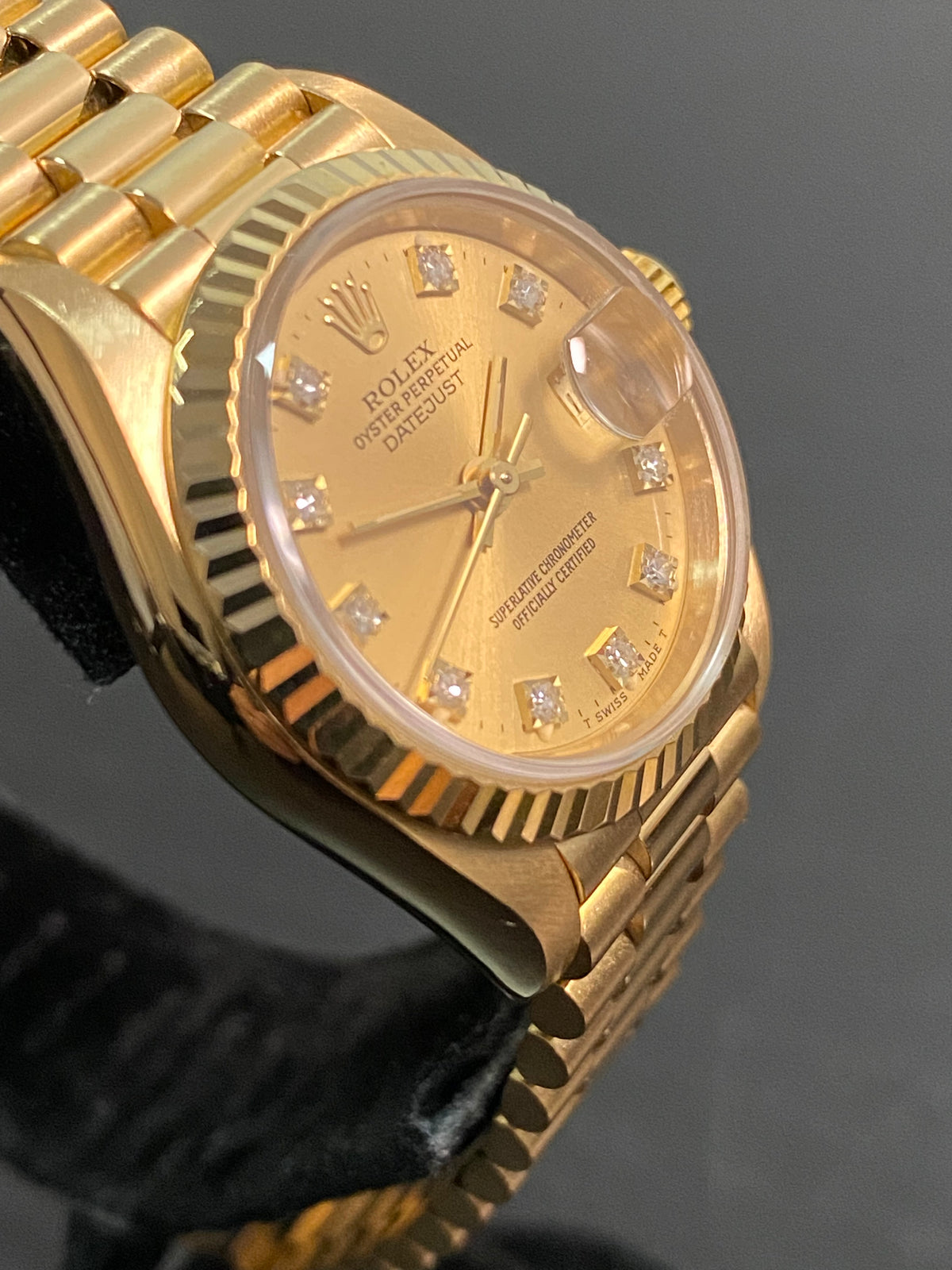 Rolex Yellow Gold Lady-Datejust - L serial - Fluted Bezel - Factory Diamond Dial - President Bracelet - 69178