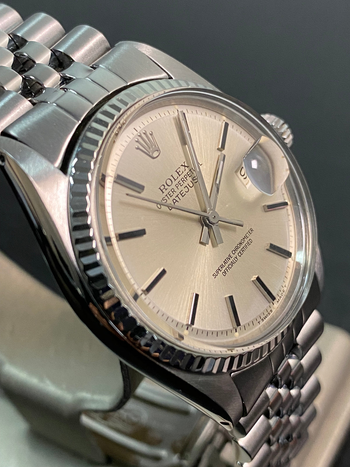 Rolex Steel Datejust 36 - Silver Index Dial - Jubilee Bracelet - 1601