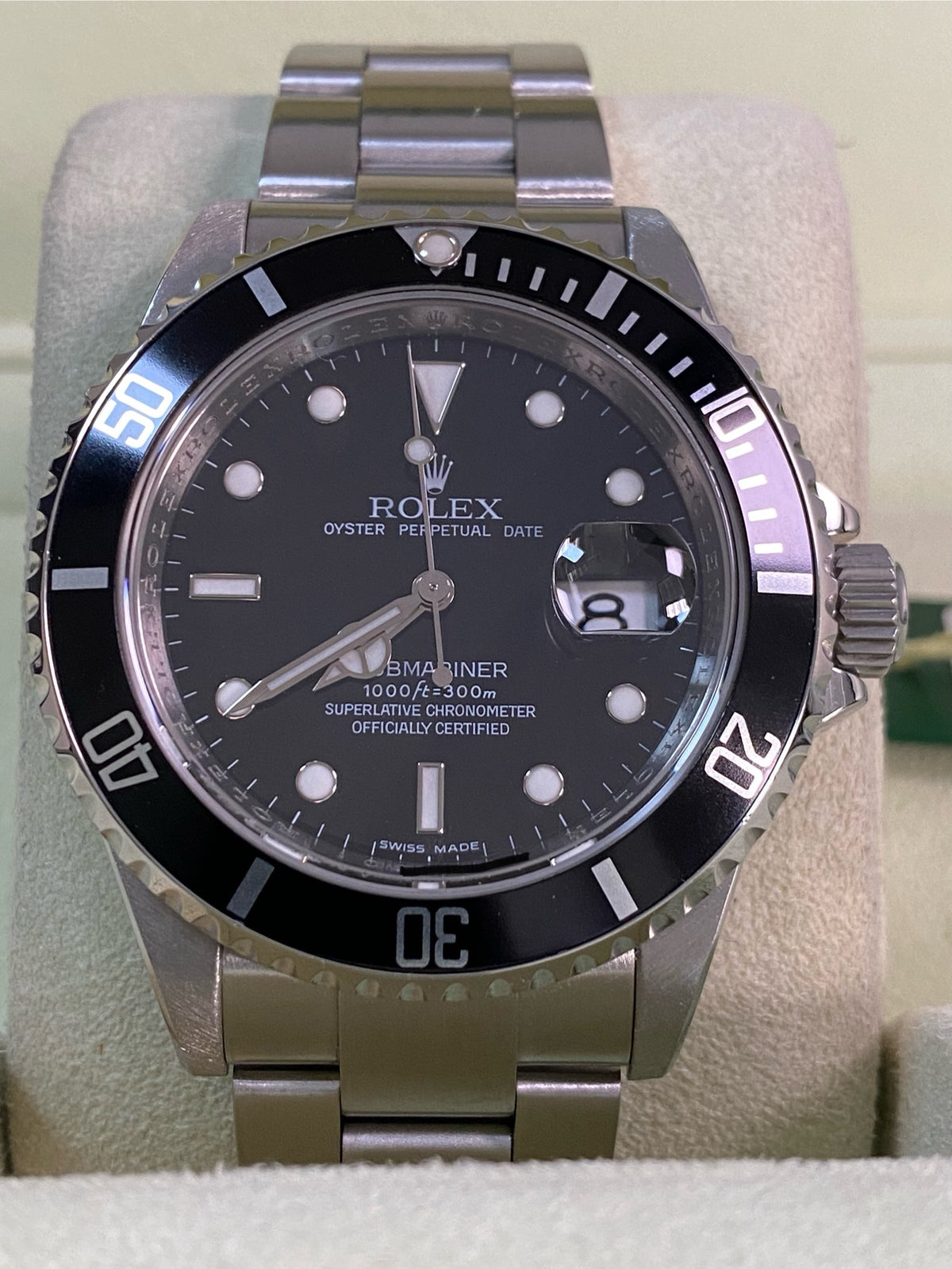 Rolex Steel Submariner Date - V serial - Pre-Ceramic Bezel - Black Dial - 16610 *FULL SET*