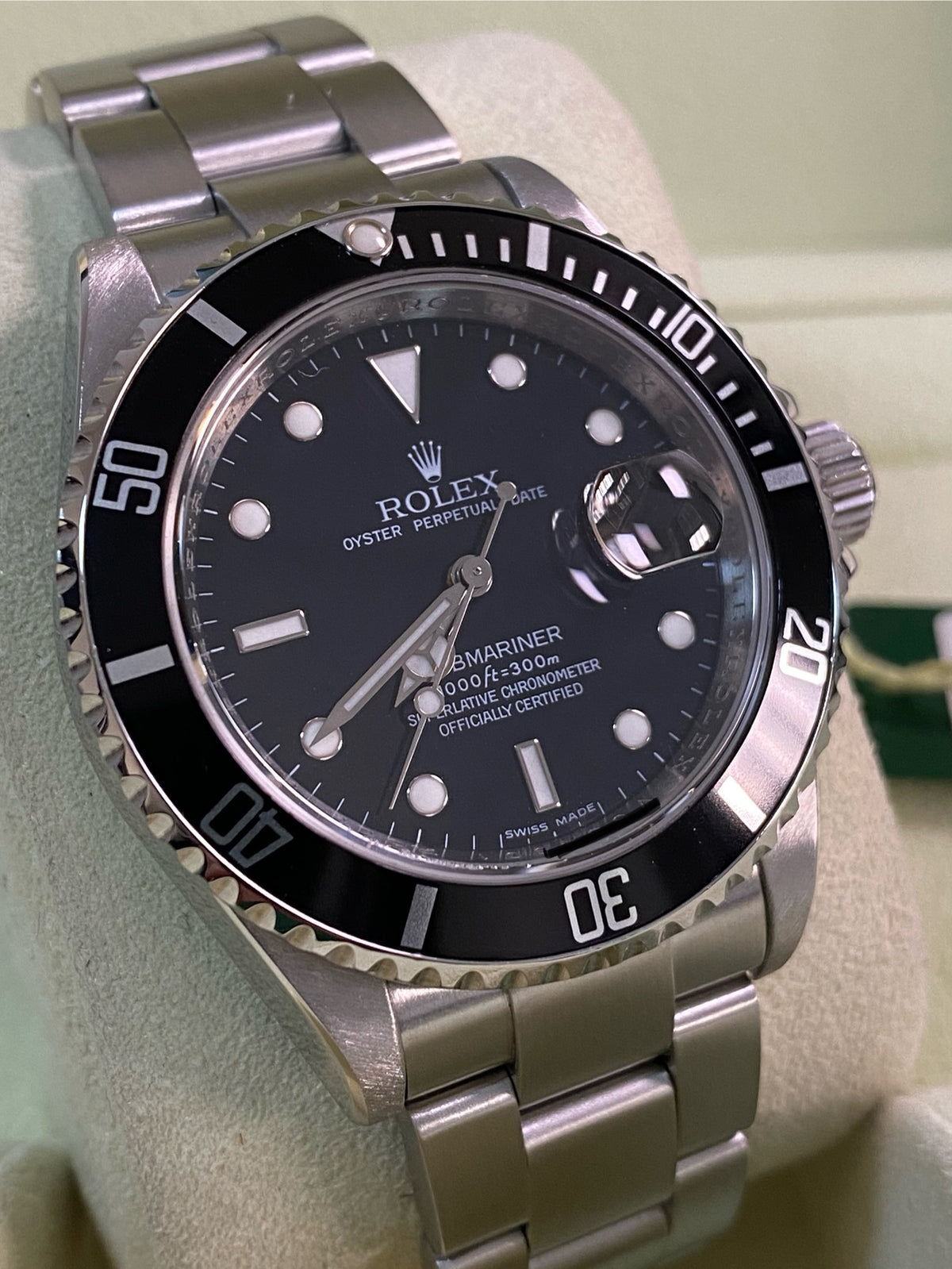 Rolex Steel Submariner Date - V serial - Pre-Ceramic Bezel - Black Dial - 16610 *FULL SET*