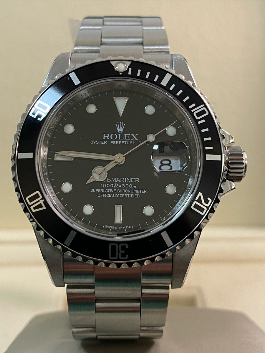 Rolex Steel Submariner Date - V serial - Pre-Ceramic Bezel - Black Dial - 16610 *FULL SET*