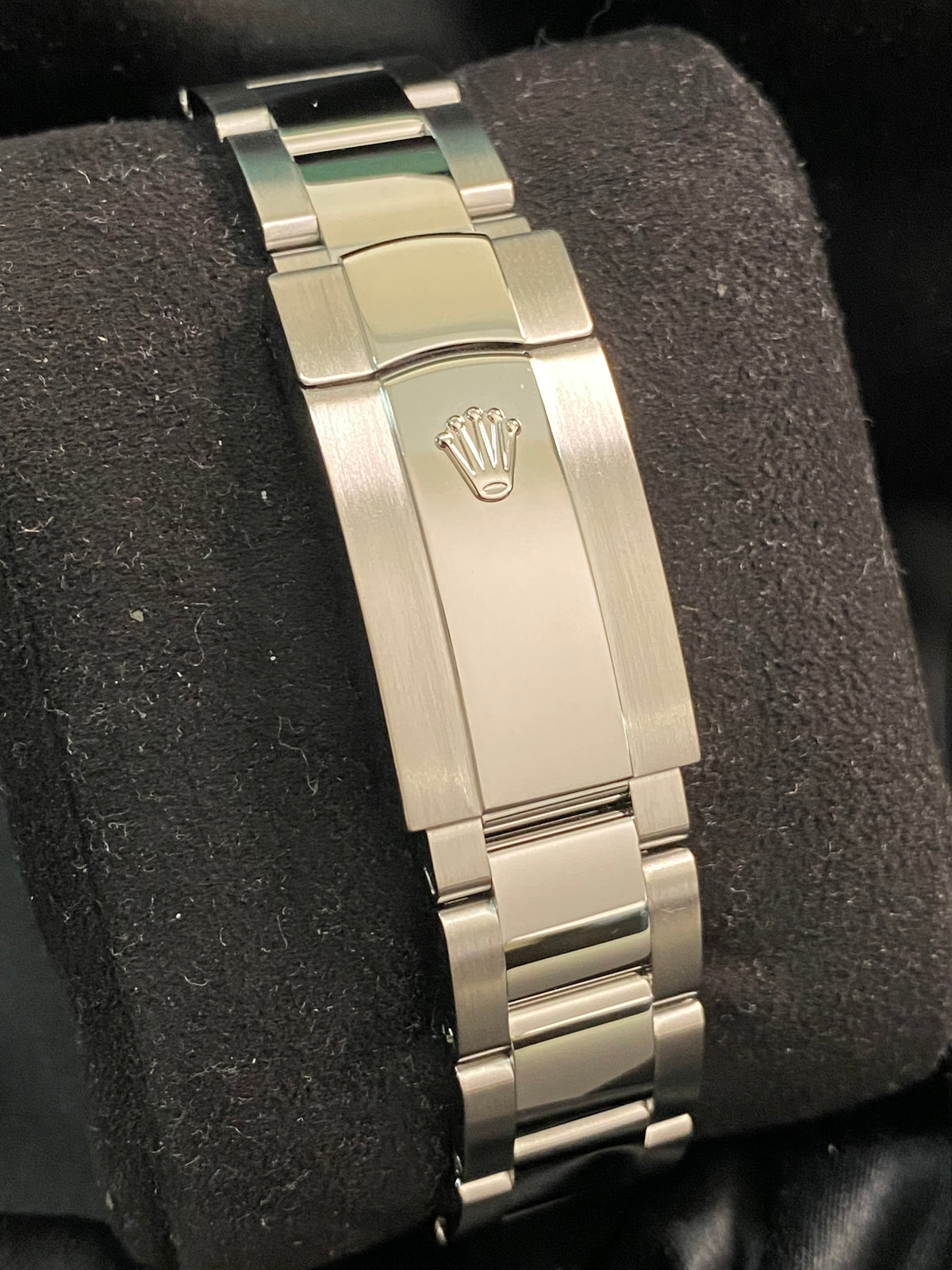 Rolex Milgauss - 2019 - Black Dial - Green Crystal - 116400GV *FULL SET*