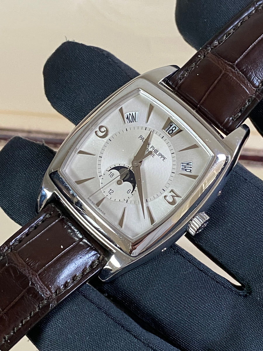 Patek Philippe Gondolo White Gold - 2005 - Silver Index Dial - Brown Leather Strap - 5135G-001 *UNPOLISHED*