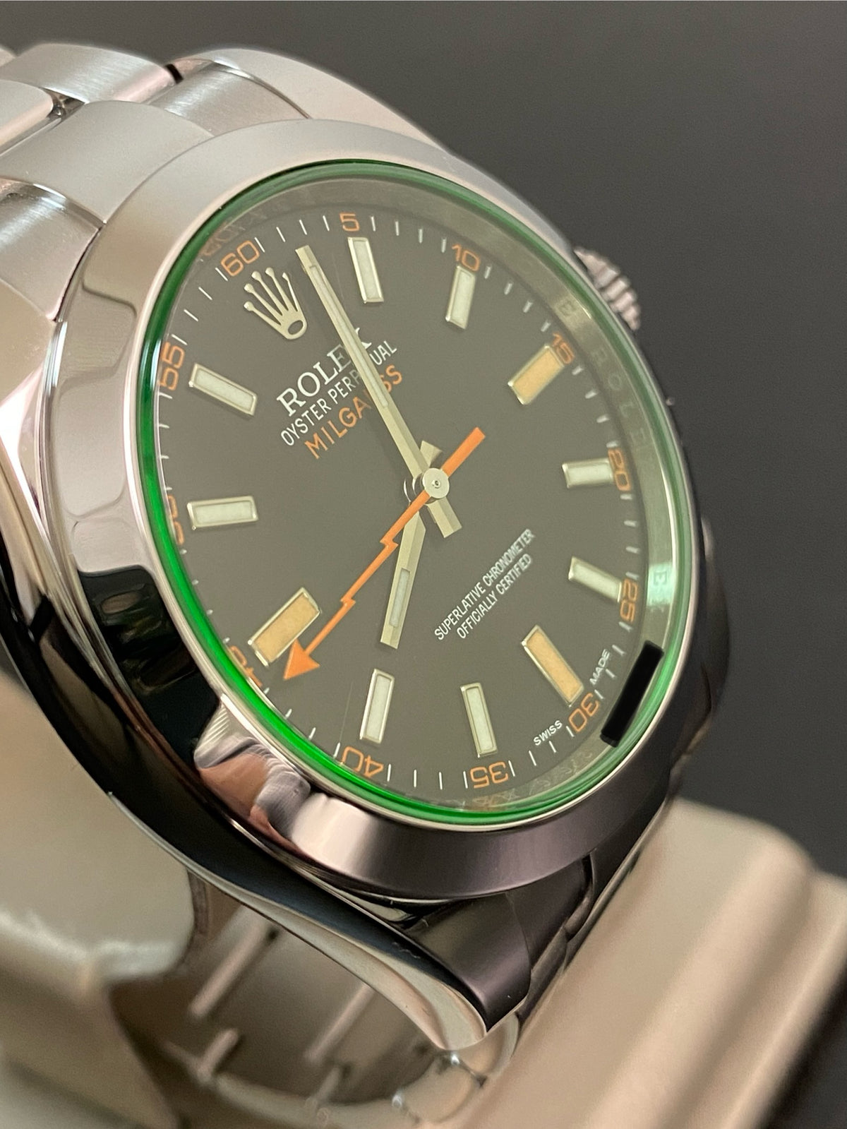 Rolex Milgauss - 2019 - Black Dial - Green Crystal - 116400GV *FULL SET*