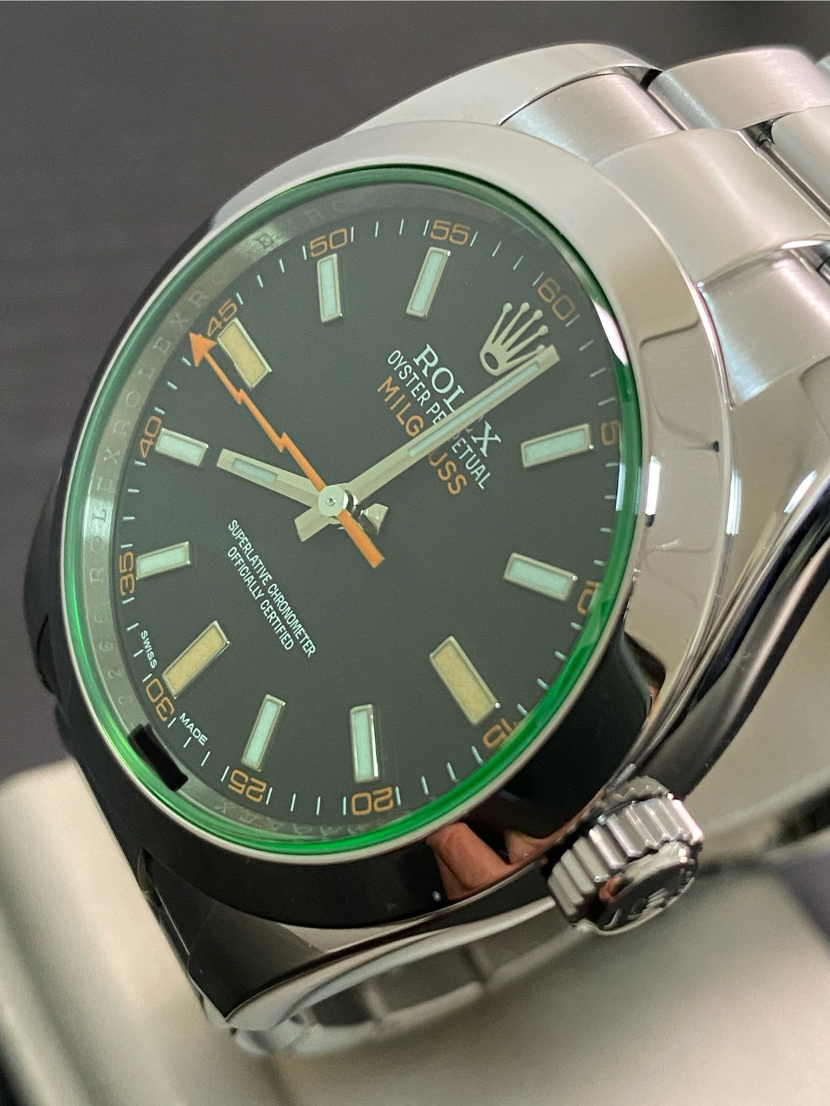 Rolex Milgauss - 2019 - Black Dial - Green Crystal - 116400GV *FULL SET*