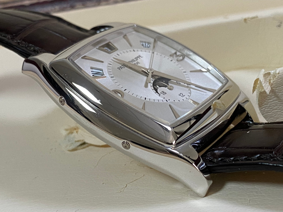 Patek Philippe Gondolo White Gold - 2005 - Silver Index Dial - Brown Leather Strap - 5135G-001 *UNPOLISHED*