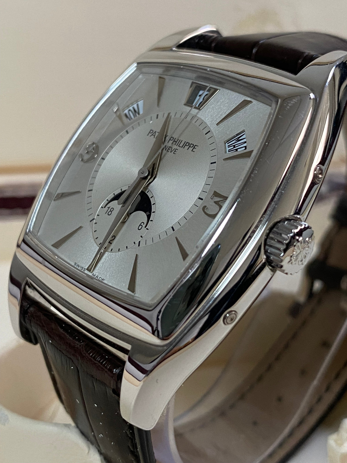 Patek Philippe Gondolo White Gold - 2005 - Silver Index Dial - Brown Leather Strap - 5135G-001 *UNPOLISHED*