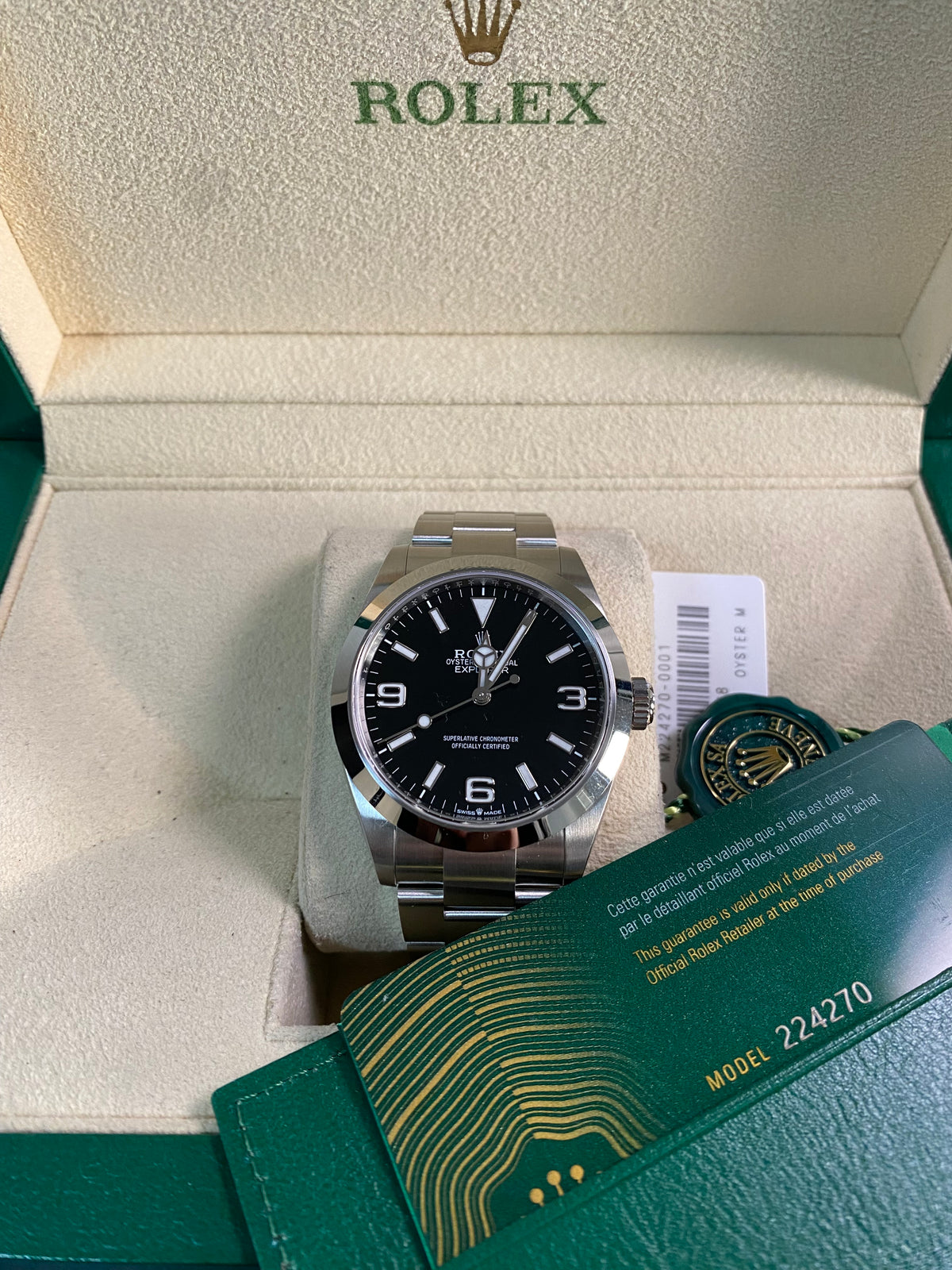 Rolex Oyster Perpetual Explorer 40 - 2024 - Black Dial - Smooth Bezel - 224270 *FULL SET*