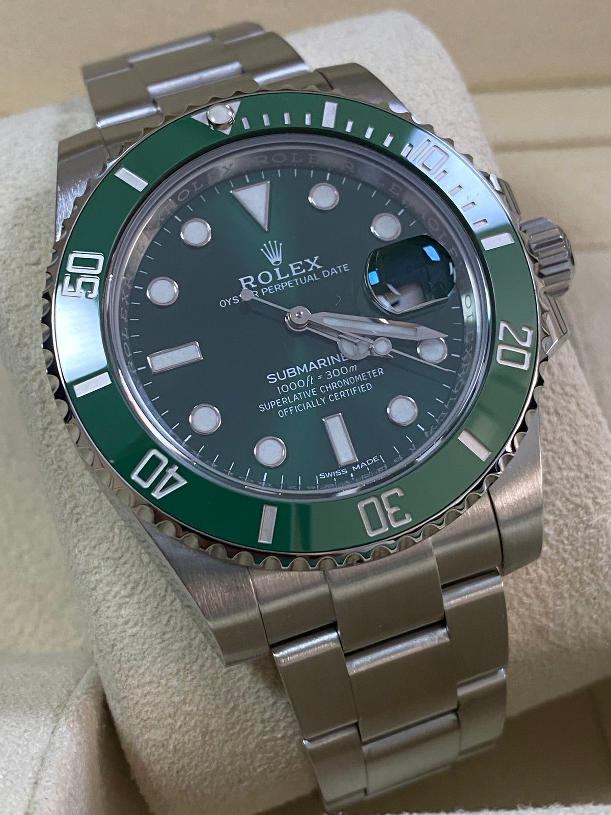 Rolex Steel Submariner Date - 2019 - "HULK" - 116610LV *FULL SET*