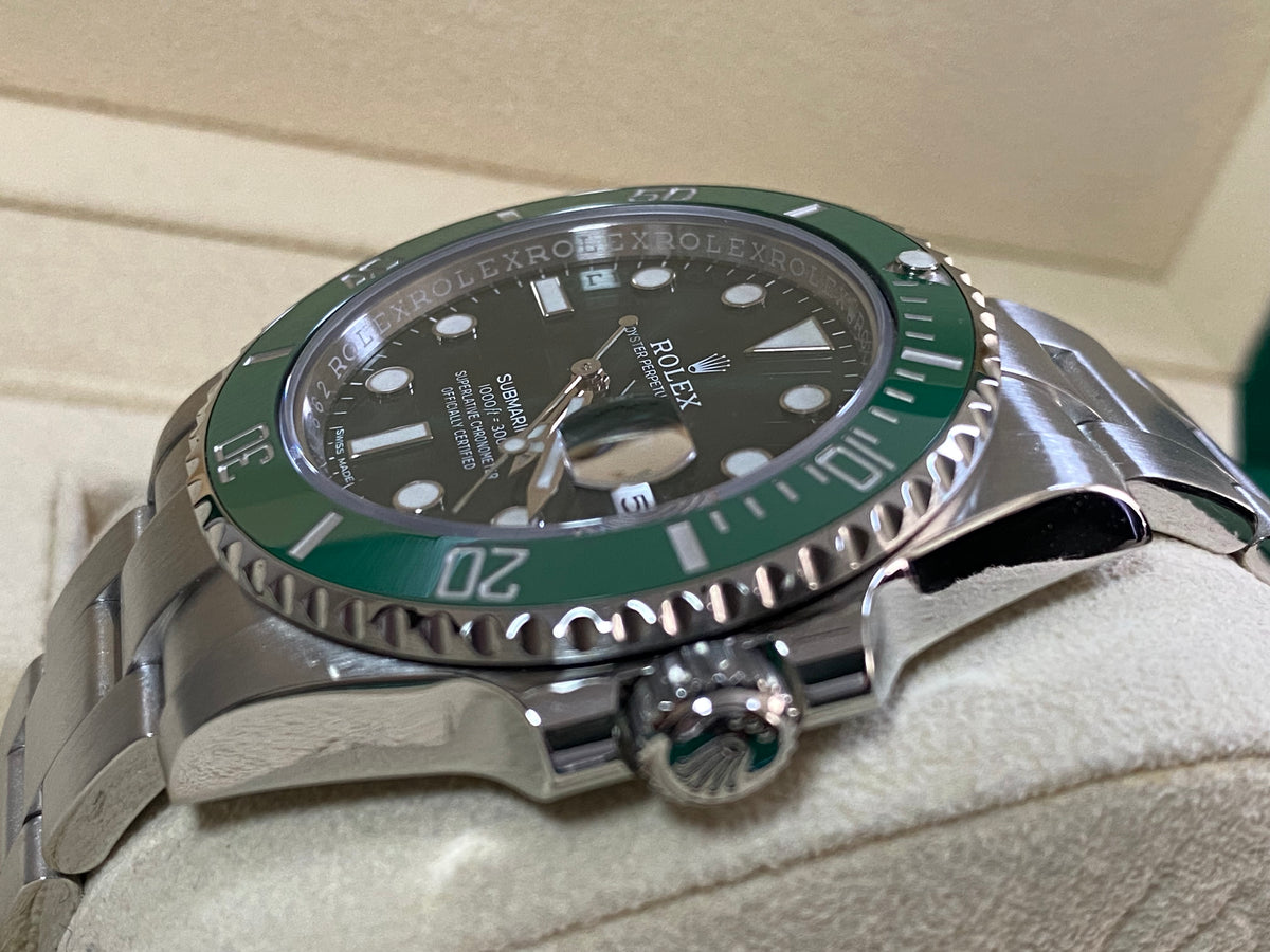 Rolex Steel Submariner Date - 2019 - "HULK" - 116610LV *FULL SET*