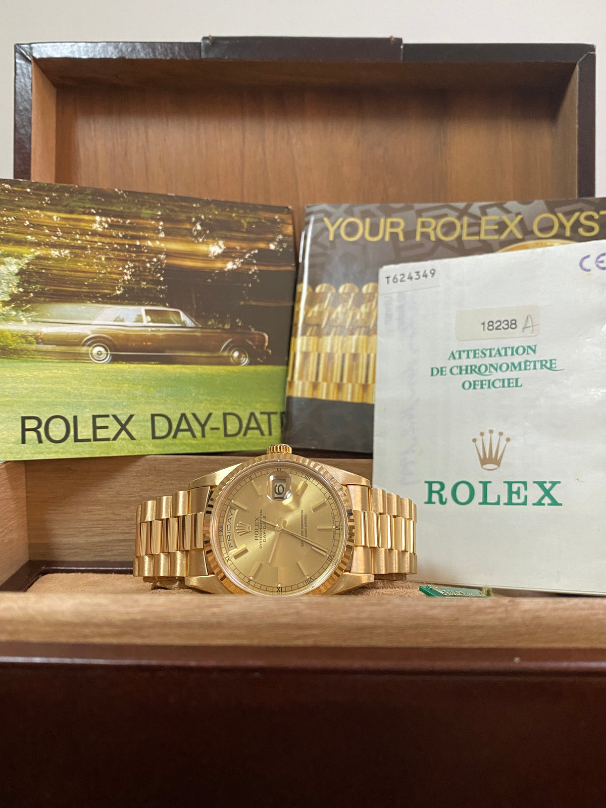 Rolex Yellow Gold Day-Date 36 - T serial - Fluted Bezel - Champagne Index Dial - Double Quickset - President Bracelet - 18238