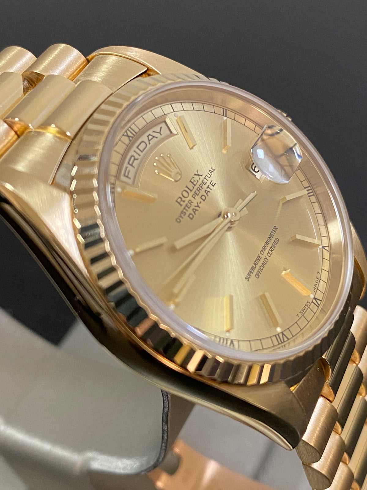 Rolex Yellow Gold Day-Date 36 - T serial - Fluted Bezel - Champagne Index Dial - Double Quickset - President Bracelet - 18238