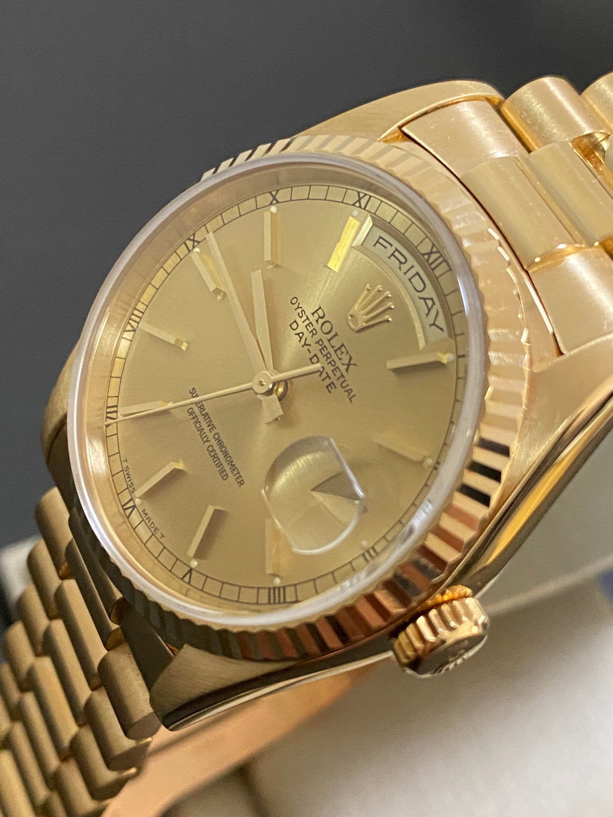 Rolex Yellow Gold Day-Date 36 - T serial - Fluted Bezel - Champagne Index Dial - Double Quickset - President Bracelet - 18238