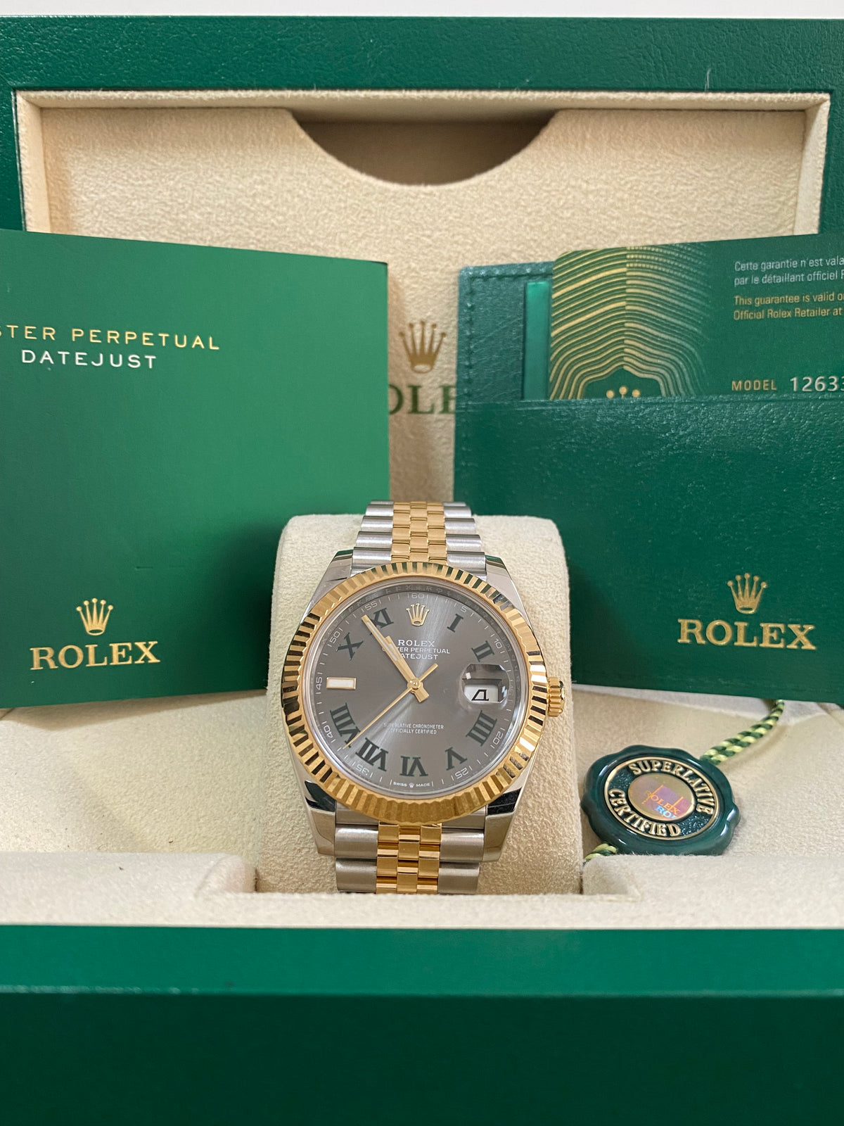 Rolex Yellow Rolesor Datejust 41 - 2023 - Fluted Bezel - "Wimbledon" Dial - Jubilee Bracelet - 126333 *COMPLETE SET*