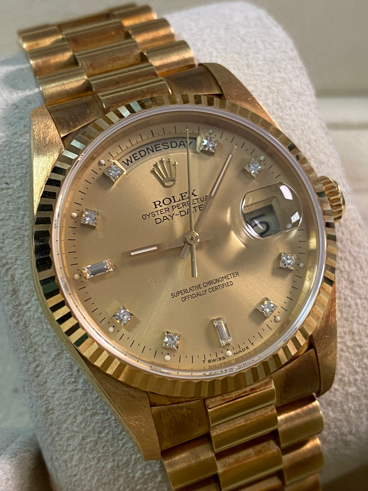 Rolex Yellow Gold Day-Date 36 - X serial - Fluted Bezel - Champagne Diamond Dial - President Bracelet - 18238 *UNPOLISHED*