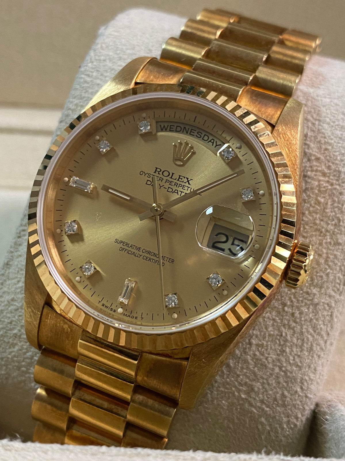 Rolex Yellow Gold Day-Date 36 - X serial - Fluted Bezel - Champagne Diamond Dial - President Bracelet - 18238 *UNPOLISHED*