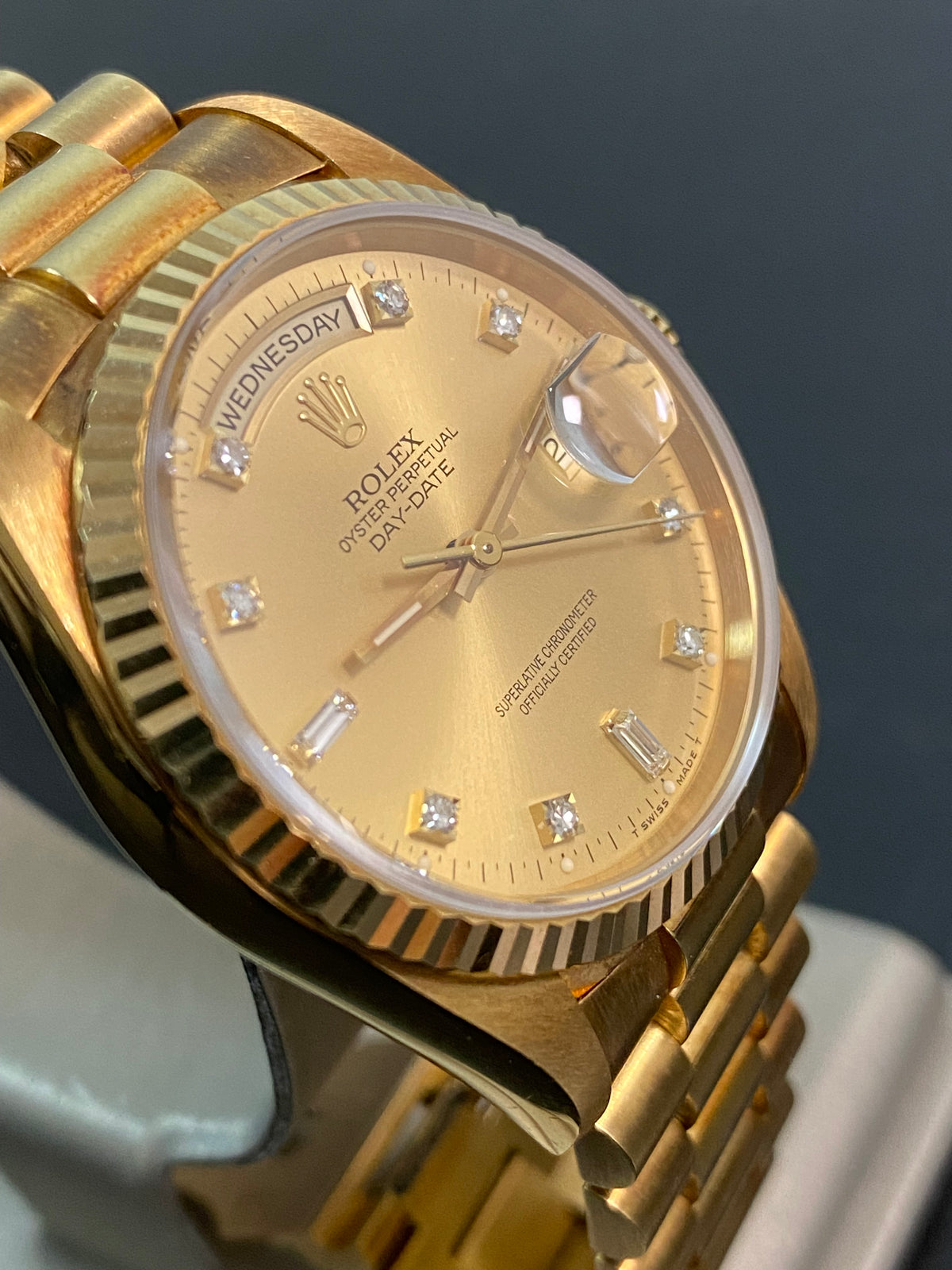 Rolex Yellow Gold Day-Date 36 - X serial - Fluted Bezel - Champagne Diamond Dial - President Bracelet - 18238 *UNPOLISHED*