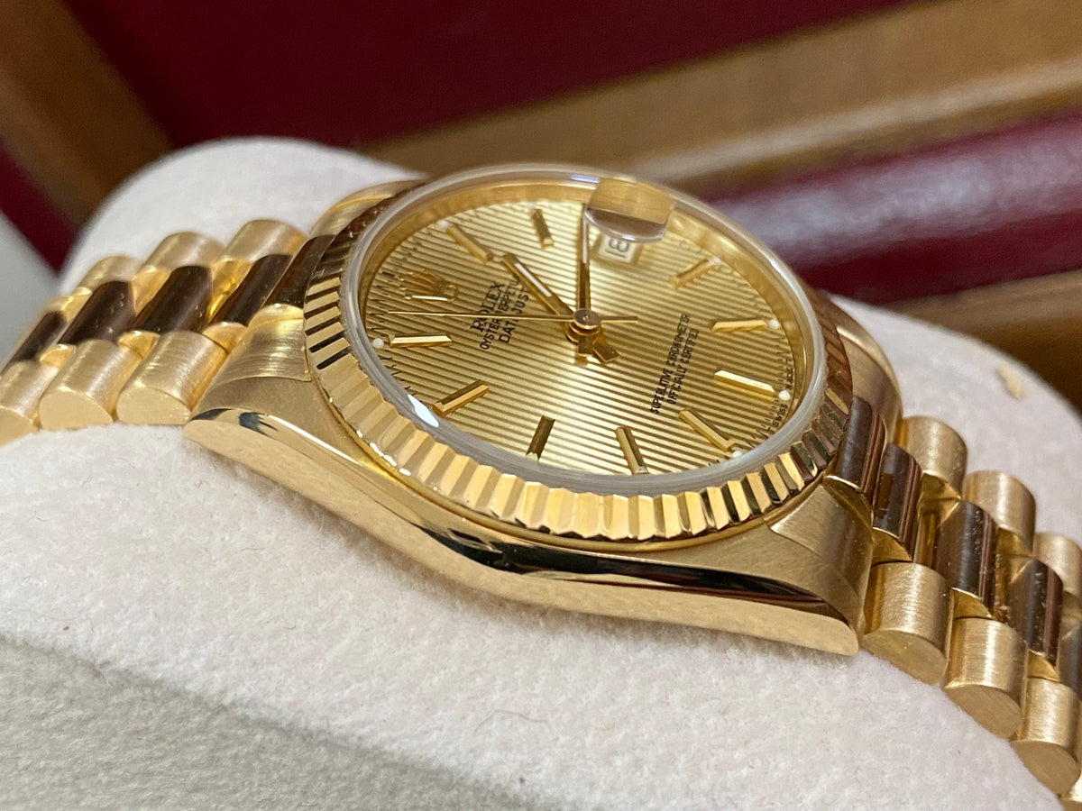 Rolex Yellow Gold Datejust 31 - L serial - Fluted Bezel - Tapestry Dial - President Bracelet - 68278