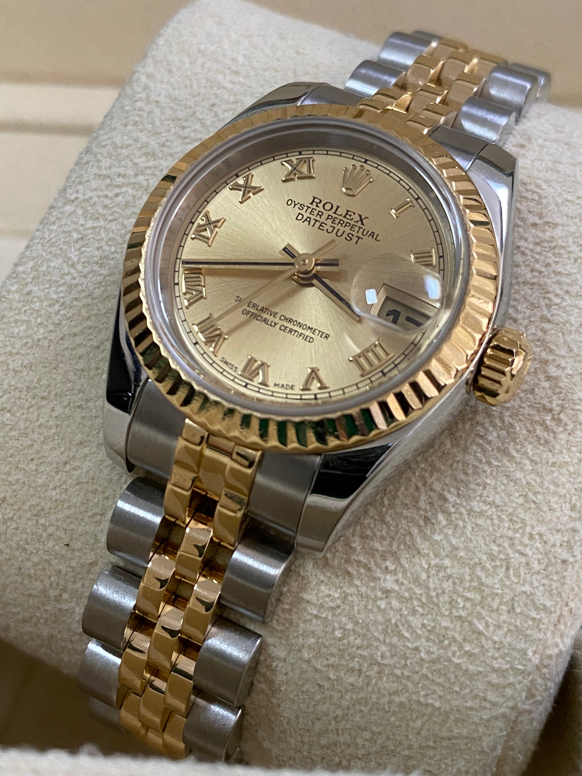 Rolex Yellow Gold and Steel Lady-Datejust - D serial - Fluted Bezel - Champagne Roman Dial - Jubilee Bracelet - 179173