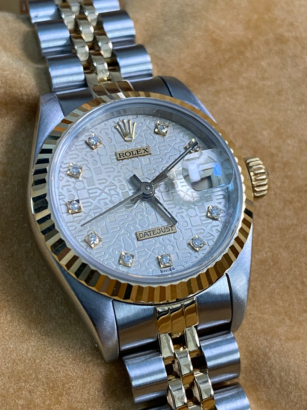 Rolex Steel and Yellow Gold Lady-Datejust - E serial - Fluted Bezel - Silver Anniversary Diamond Dial - Jubilee Bracelet - 69173