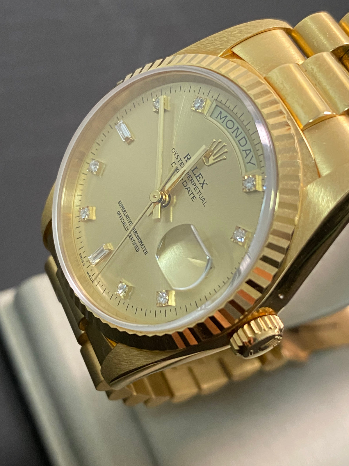 Rolex Yellow Gold Day-Date 36 - T serial - Fluted Bezel - Champagne Diamond Dial - President Bracelet - 18238 *UNPOLISHED*