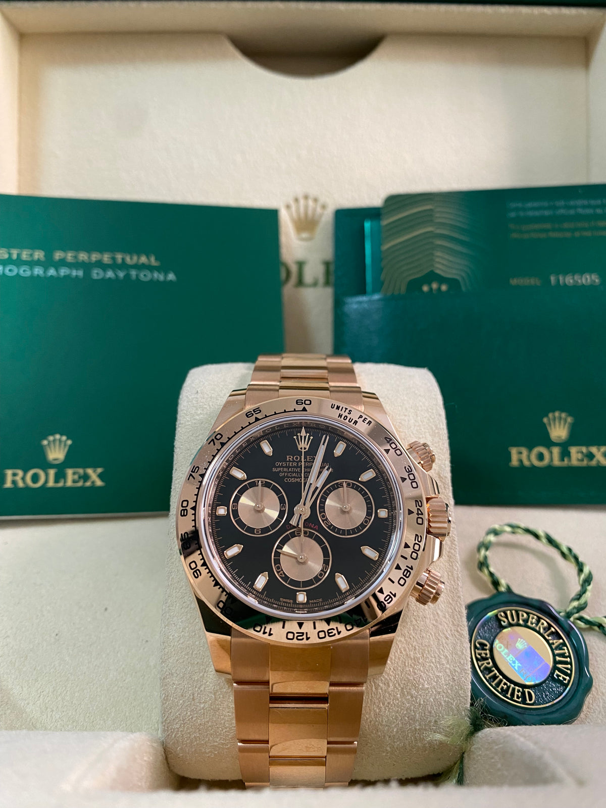 Rolex Everose Gold Cosmograph Daytona - 2021 - Black Index Dial - 116505 *FULL SET*