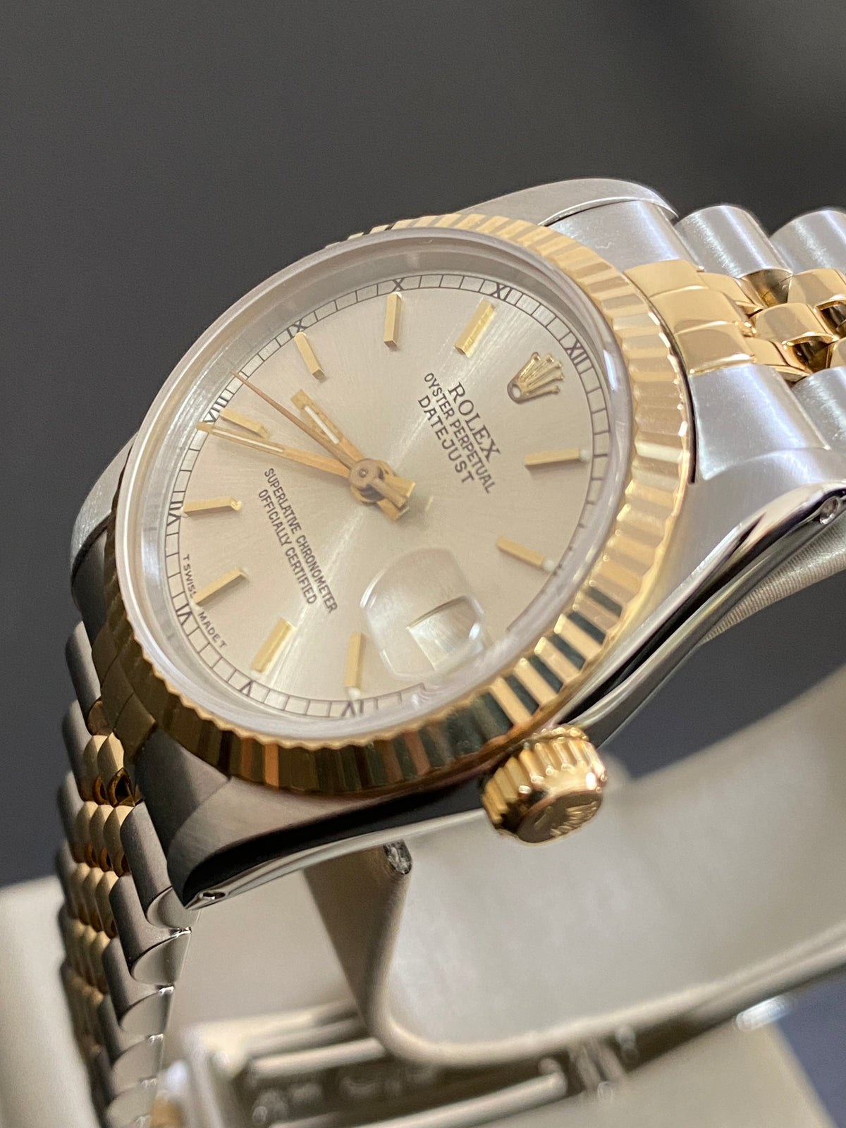 Rolex Steel and Yellow Gold Datejust 31 - L serial - Fluted Bezel - Silver Index Dial - Jubilee Bracelet - 68273