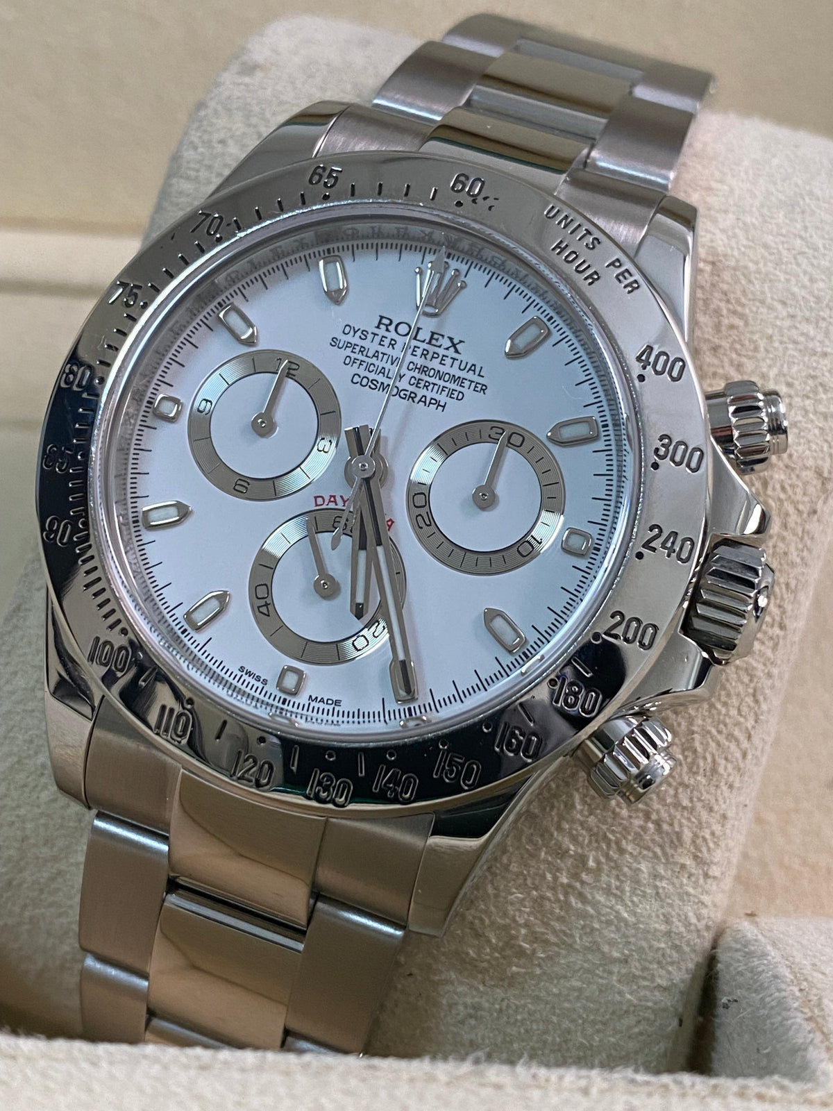 Rolex Steel Cosmograph Daytona - 2016 - White Dial - 116520 *FULL SET*