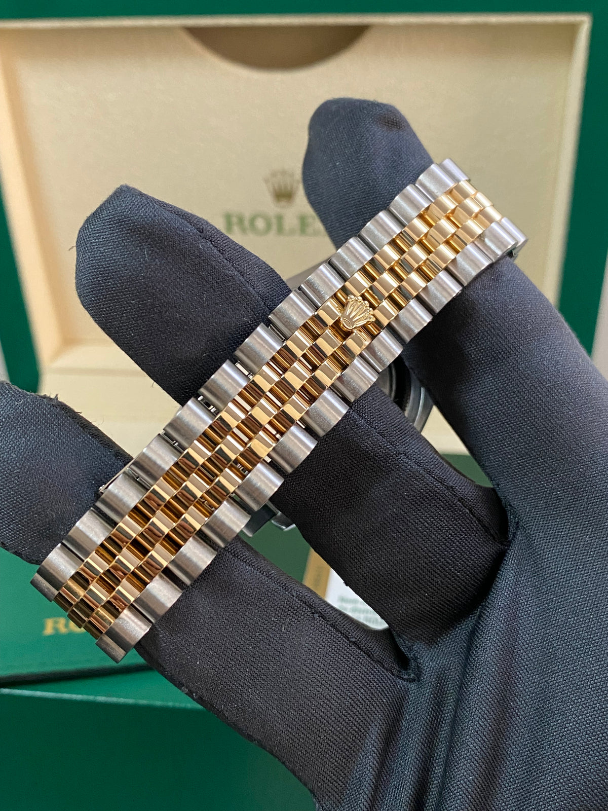 Rolex Steel and Yellow Gold Datejust 36 - G serial - Fluted Bezel - Champagne Roman Dial - Jubilee Bracelet - 116233 *OPEN CARD*