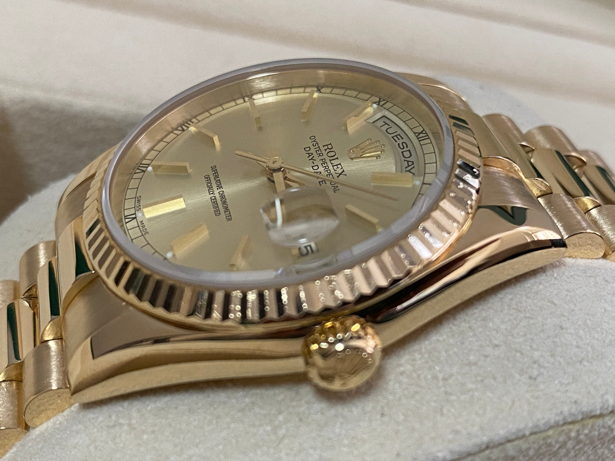 Rolex Yellow Gold Day-Date 36 - K serial - Fluted Bezel - Champagne Index Dial - President Bracelet - 118238