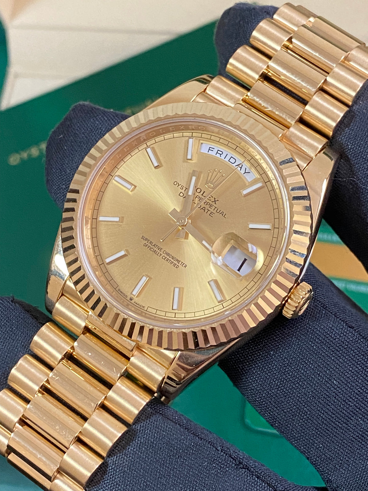 Rolex Yellow Gold Day-Date 40 - 2018 - Fluted Bezel - Champagne Index Dial - President Bracelet - 228238 *COMPLETE SET*