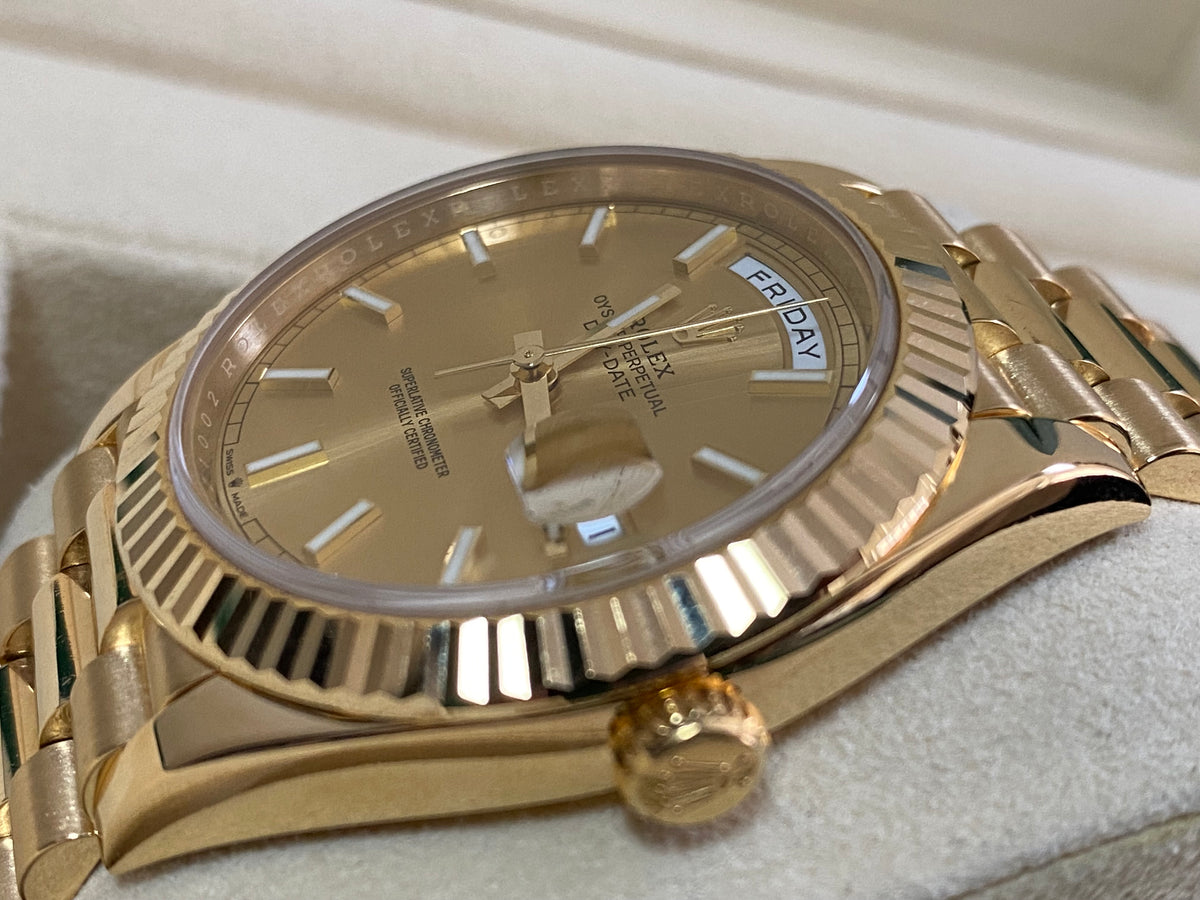 Rolex Yellow Gold Day-Date 40 - 2018 - Fluted Bezel - Champagne Index Dial - President Bracelet - 228238 *COMPLETE SET*