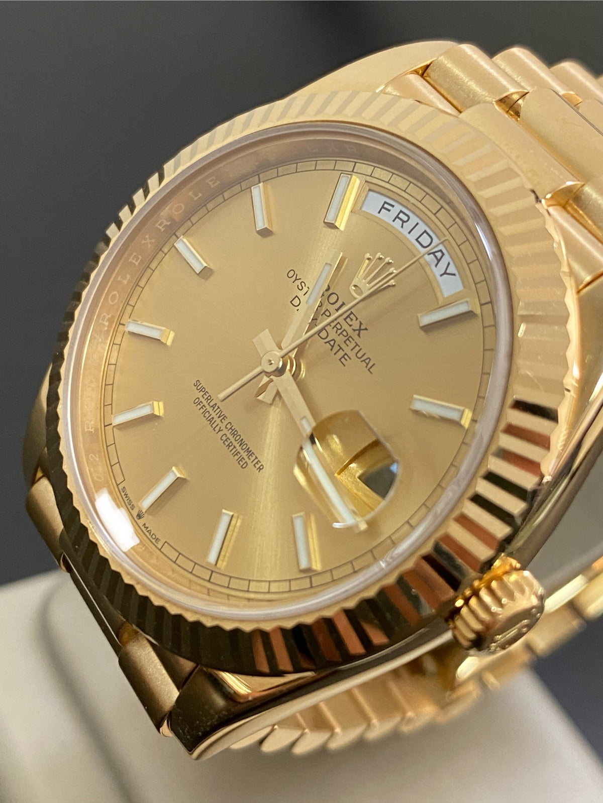 Rolex Yellow Gold Day-Date 40 - 2018 - Fluted Bezel - Champagne Index Dial - President Bracelet - 228238 *COMPLETE SET*