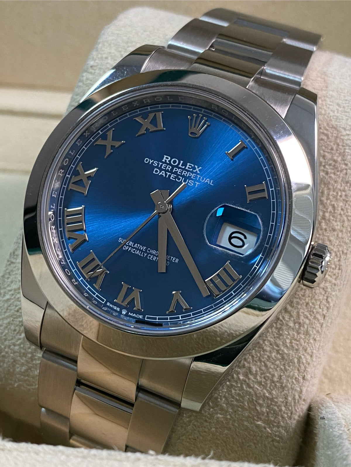 Rolex Steel Datejust 41 - 2021 - Smooth Bezel -Blue Roman Dial - Oyster Bracelet - 126300 *FULL SET*