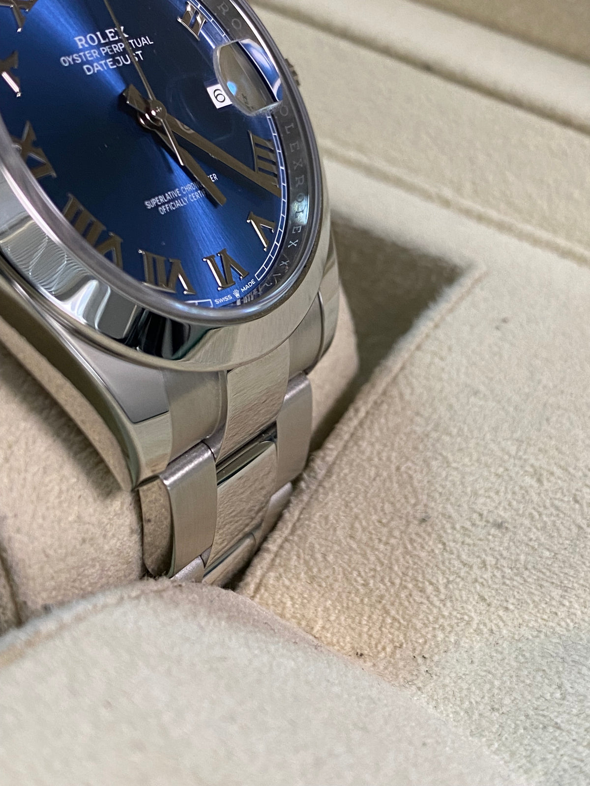 Rolex Steel Datejust 41 - 2021 - Smooth Bezel -Blue Roman Dial - Oyster Bracelet - 126300 *FULL SET*