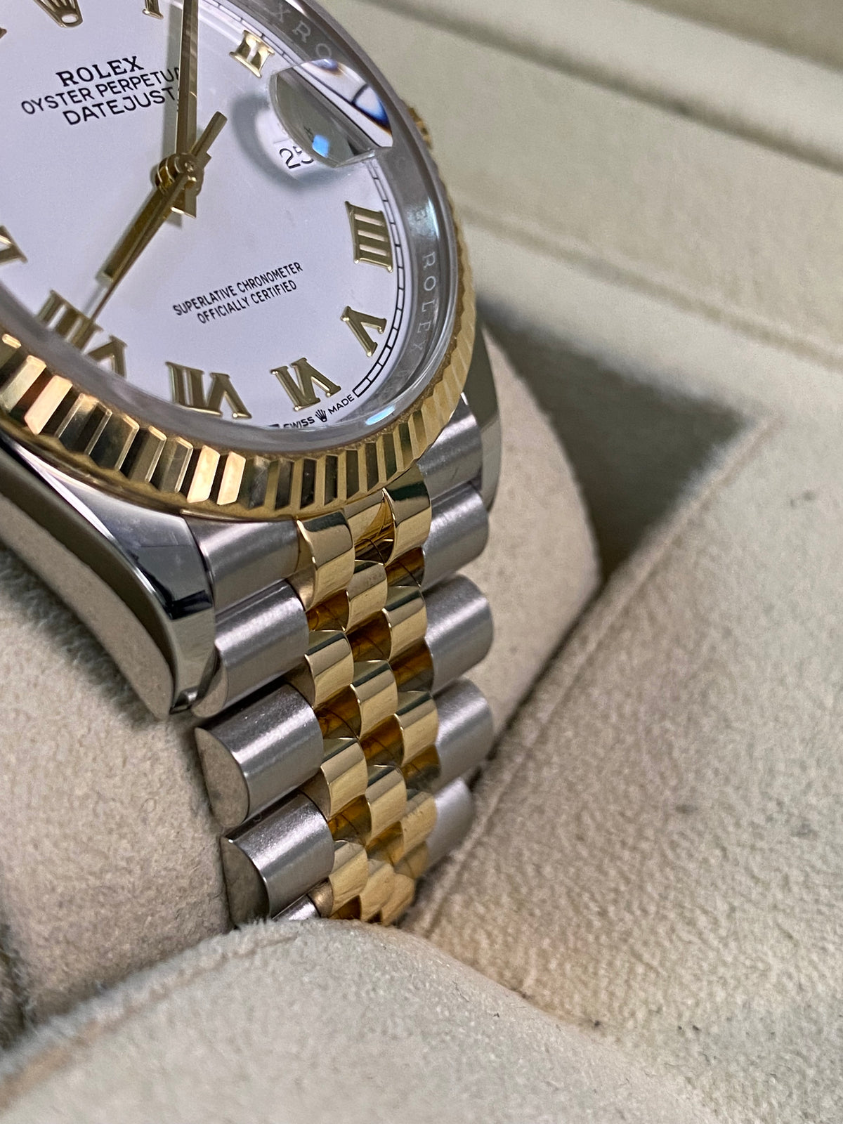 Rolex Yellow Gold Rolesor Datejust 36 - 2021 - White Roman Dial - Jubilee Bracelet - 126233 *FULL SET*