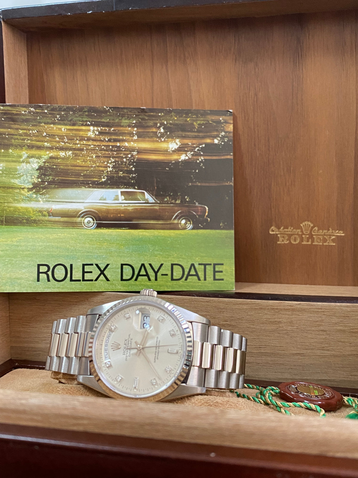 Rolex White Gold Day-Date 36 - E serial - Fluted Bezel - Factory Diamond Dial - President Bracelet - 18239