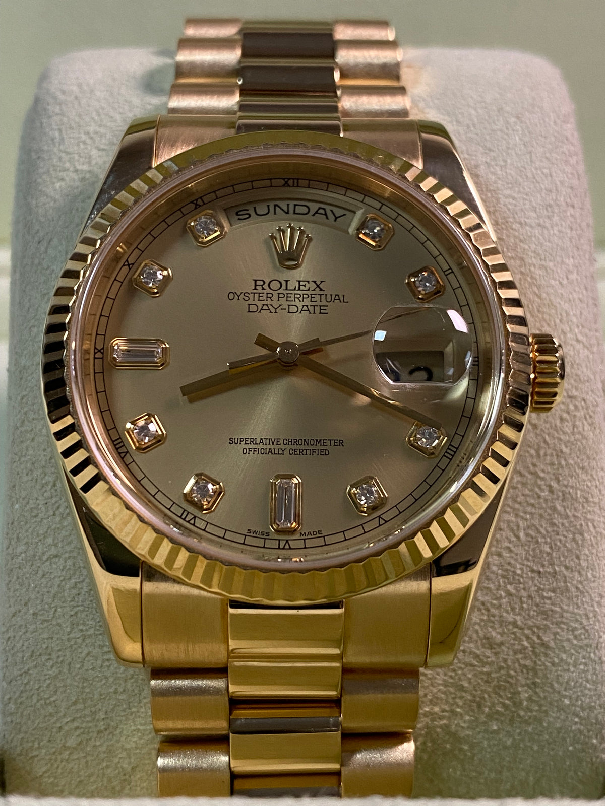 Rolex Yellow Gold Day-Date 36 - P serial - Fluted Bezel - Champagne Diamond Dial - President Bracelet - 118238 *FULL SET*