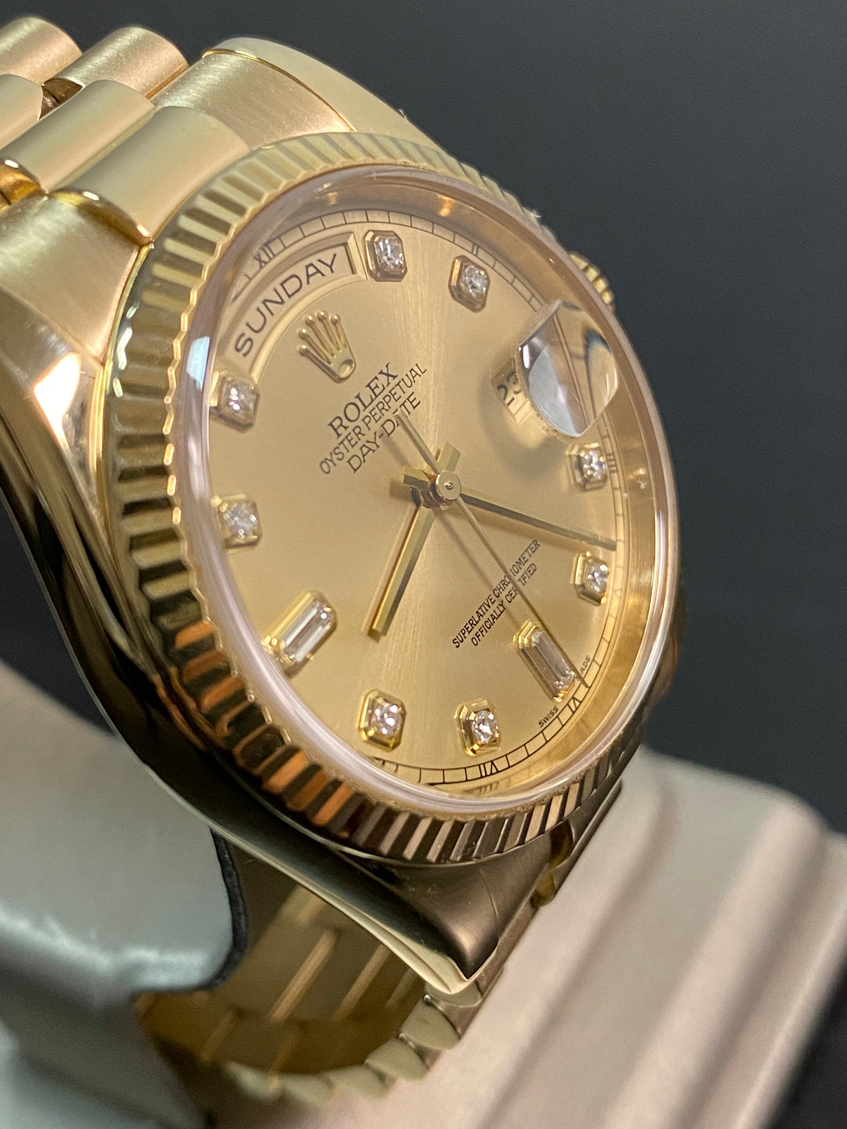 Rolex Yellow Gold Day-Date 36 - P serial - Fluted Bezel - Champagne Diamond Dial - President Bracelet - 118238 *FULL SET*