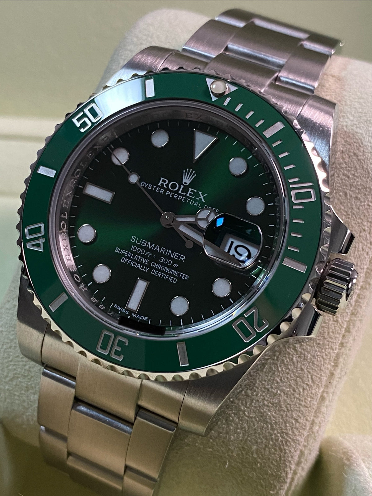 Rolex Steel Submariner Date - 2011 - "Hulk" - 116610LV *FULL SET*