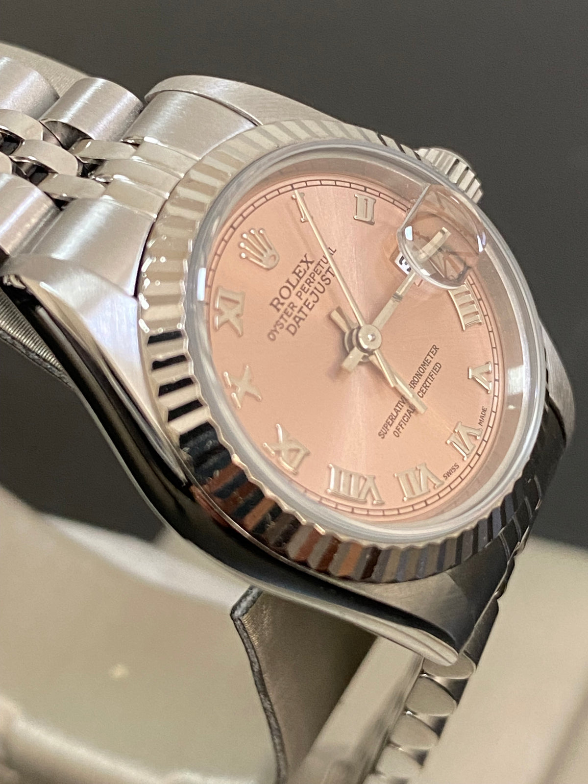 Rolex Steel Lady-Datejust - W serial- Fluted Bezel - Pink Roman Dial - Jubilee Bracelet - 69174 *COMPLETE SET*