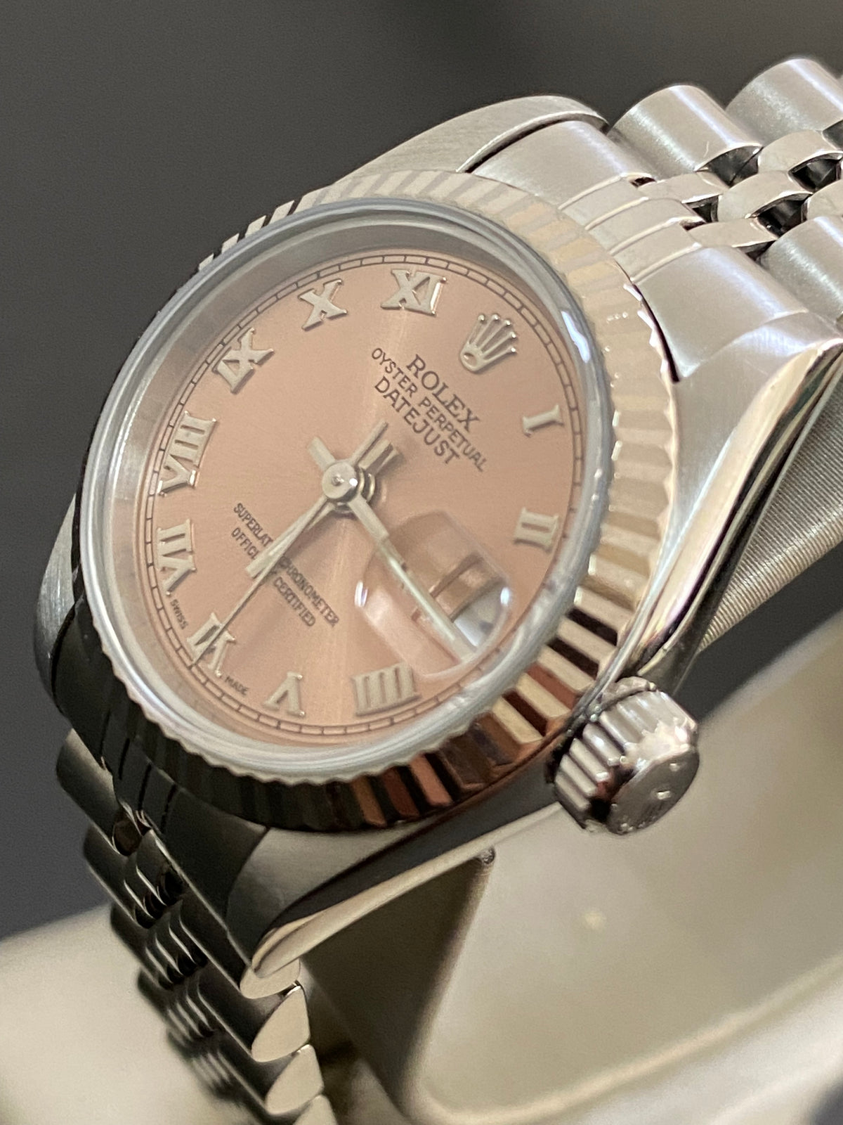 Rolex Steel Lady-Datejust - W serial- Fluted Bezel - Pink Roman Dial - Jubilee Bracelet - 69174 *COMPLETE SET*