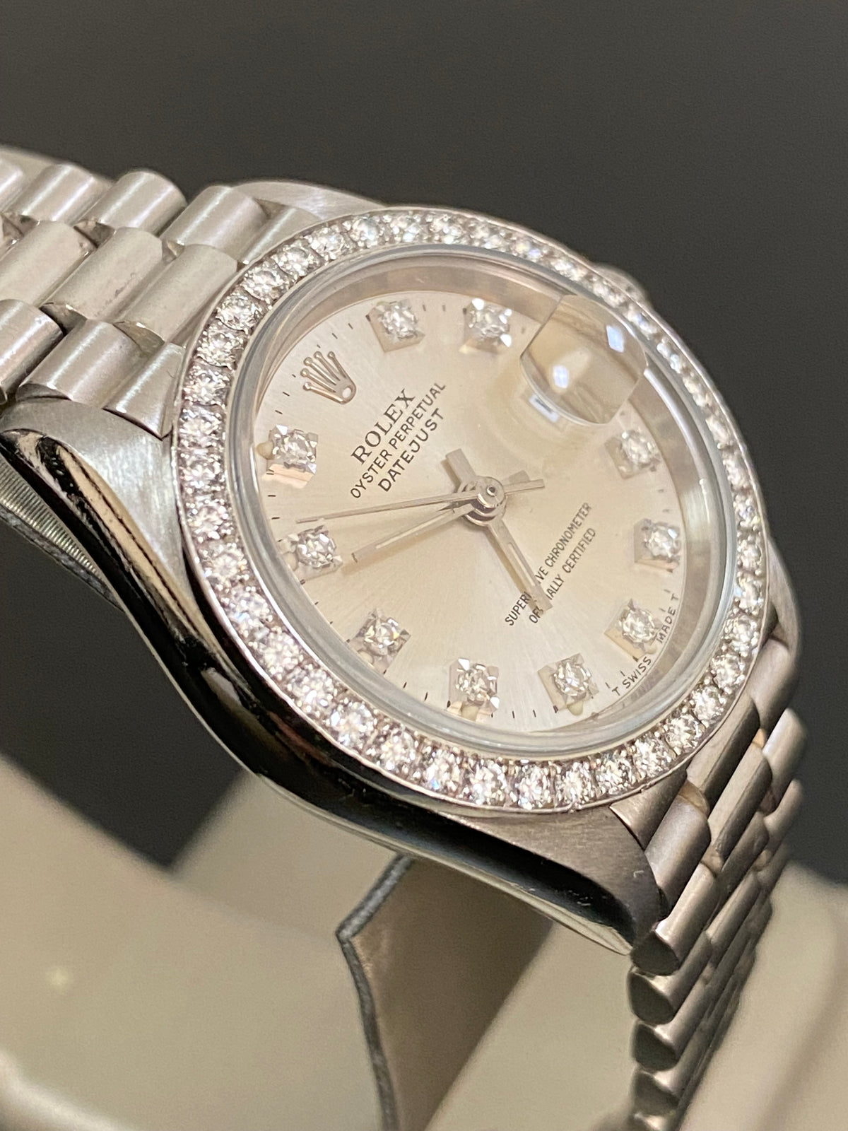 Rolex Platinum Lady-Datejust 26 - L serial - Diamond Bezel - Silver Diamond Dial - President Bracelet - 69136