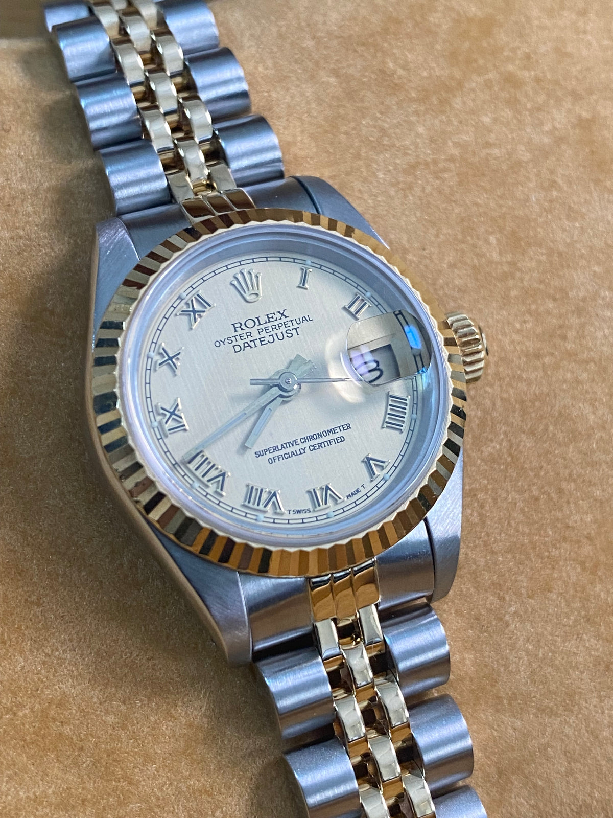 Rolex Steel and Yellow Gold Lady-Datejust - 1983 - Fluted Bezel - Champagne Roman Dial - Jubilee Bracelet - 69173