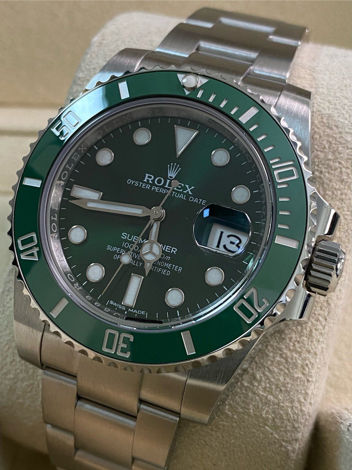 Rolex Steel Submariner Date - 2017 - "Hulk" - 116610LV *FULL SET*