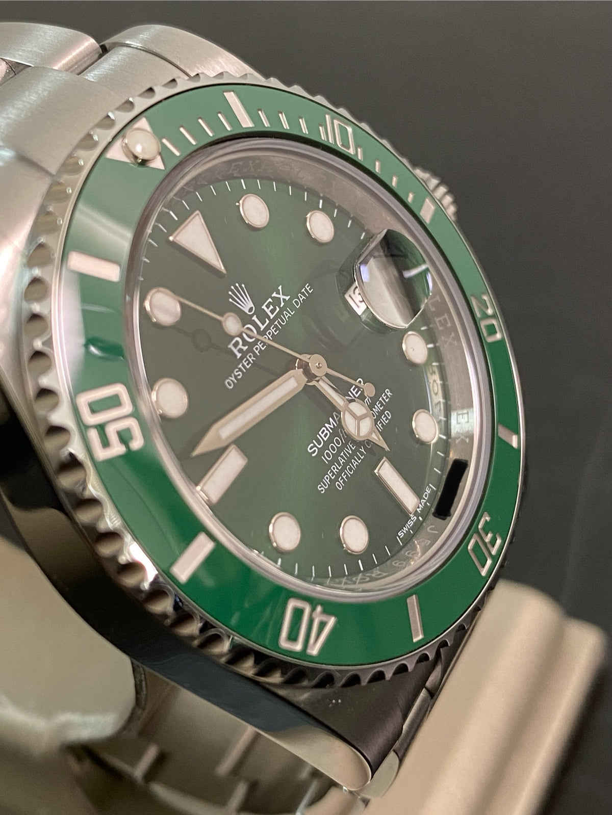 Rolex Steel Submariner Date - 2017 - "Hulk" - 116610LV *FULL SET*