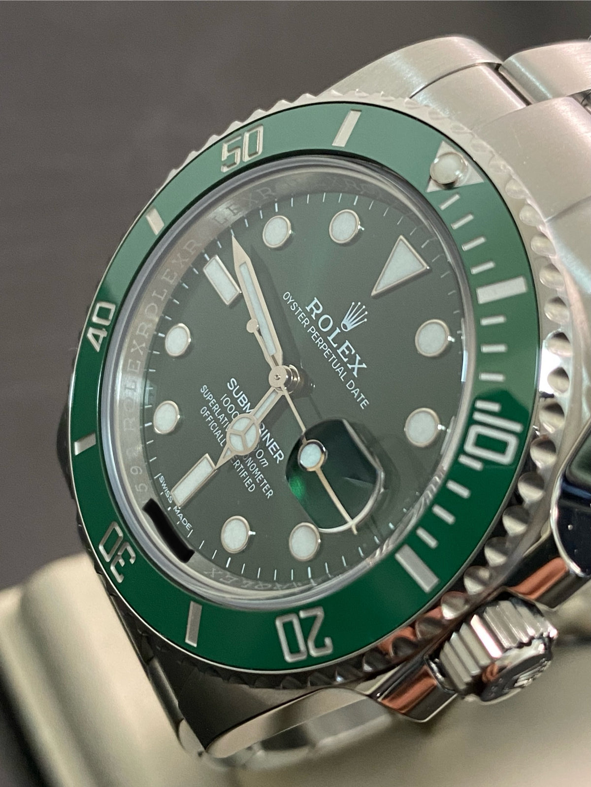 Rolex Steel Submariner Date - 2017 - "Hulk" - 116610LV *FULL SET*