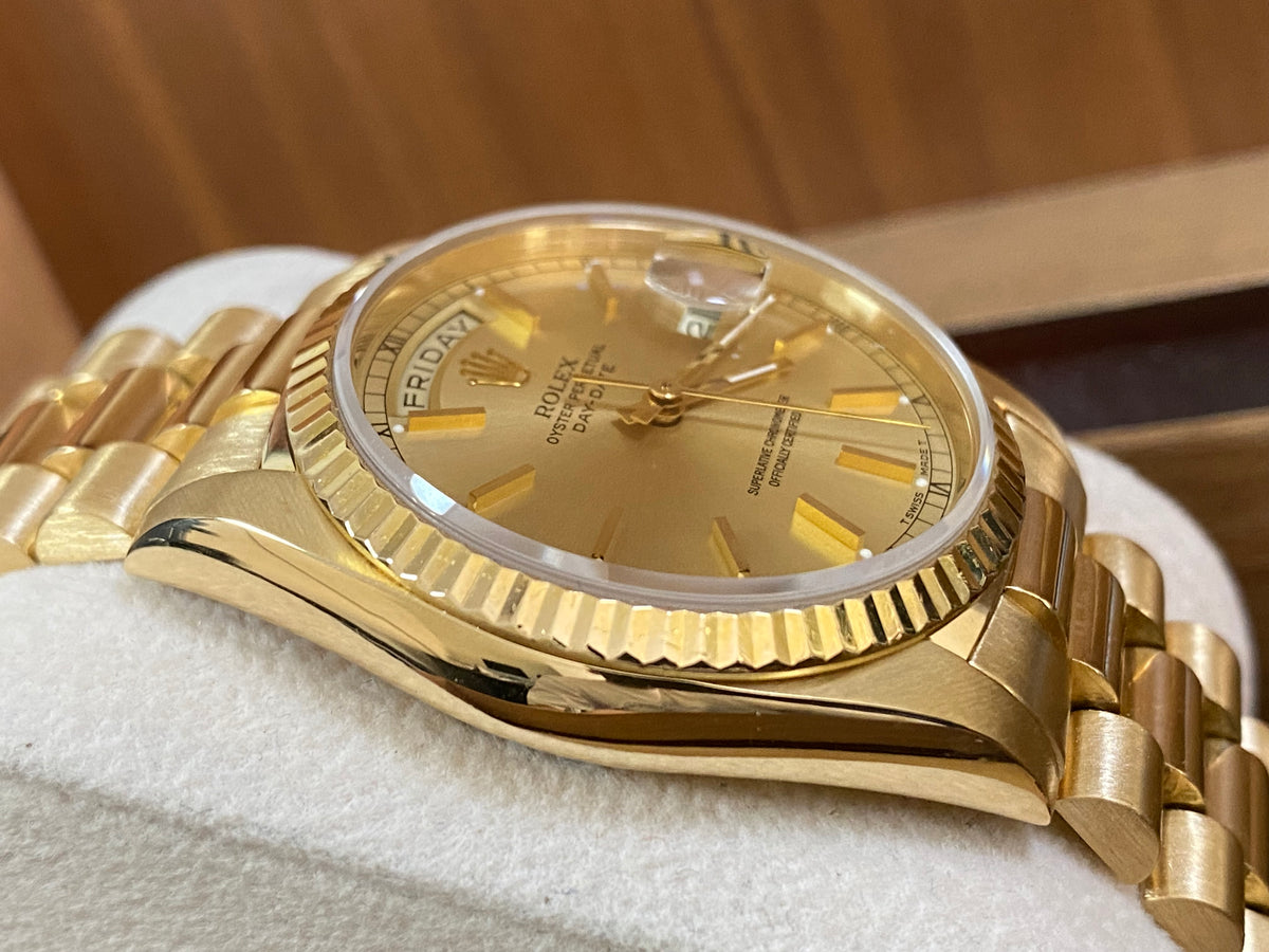 Rolex Yellow Gold Day-Date 36 - R serial - Fluted Bezel - Champagne Index Dial - Double Quickset - President Bracelet - 18238