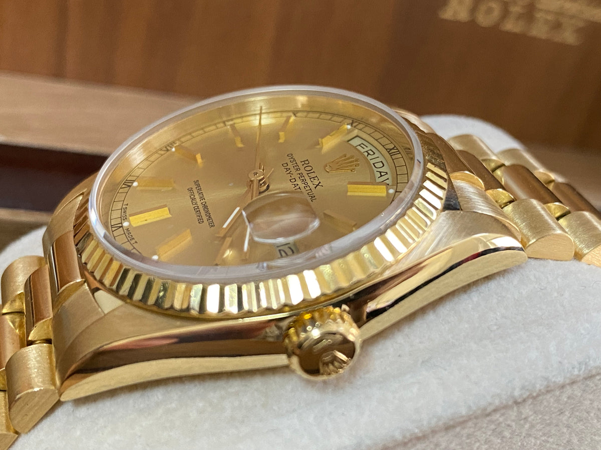 Rolex Yellow Gold Day-Date 36 - R serial - Fluted Bezel - Champagne Index Dial - Double Quickset - President Bracelet - 18238